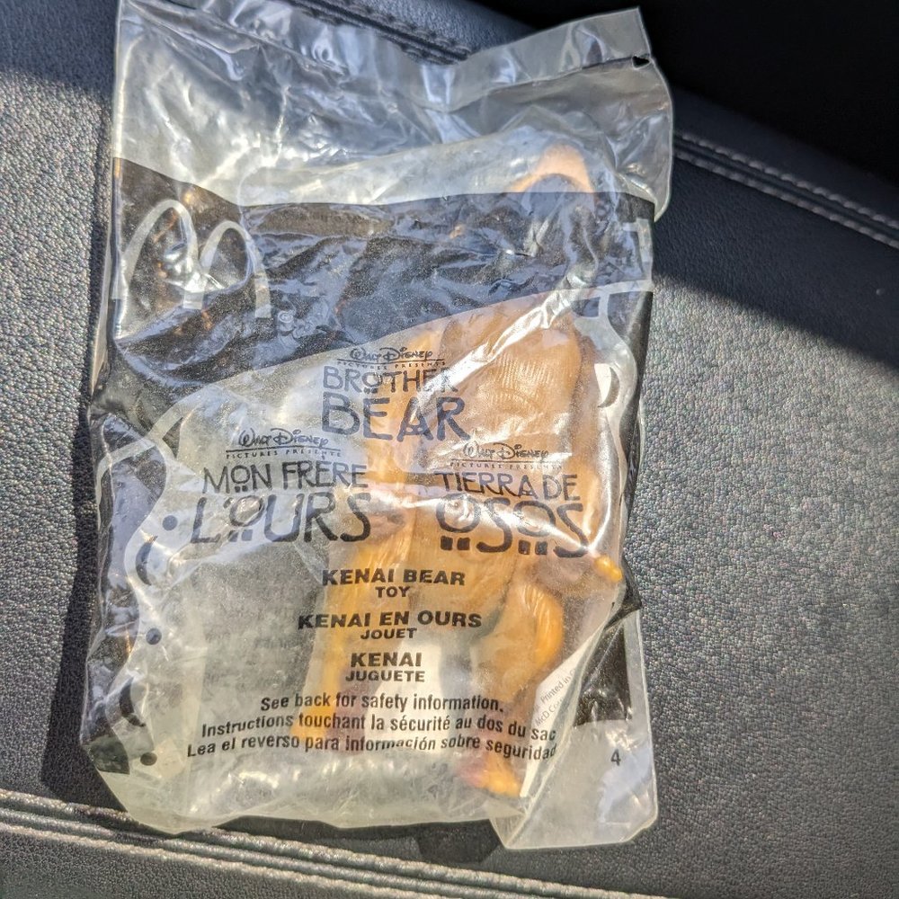 Brothers Bear Disney, happy meal toy,  Kenai